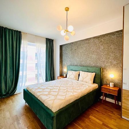 بوخارست Exquisite - Two Bedroom Apartment المظهر الخارجي الصورة