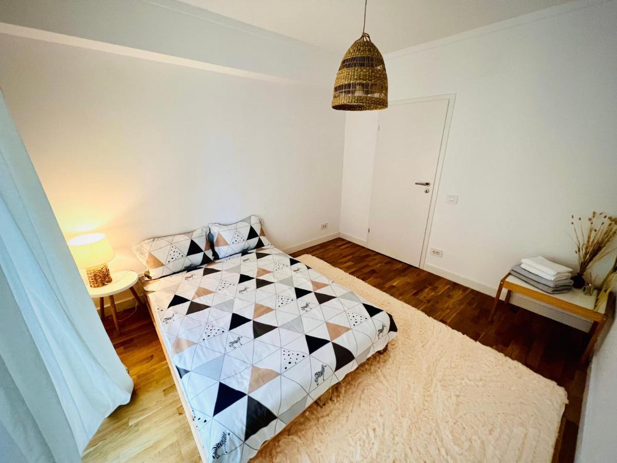 بوخارست Exquisite - Two Bedroom Apartment المظهر الخارجي الصورة
